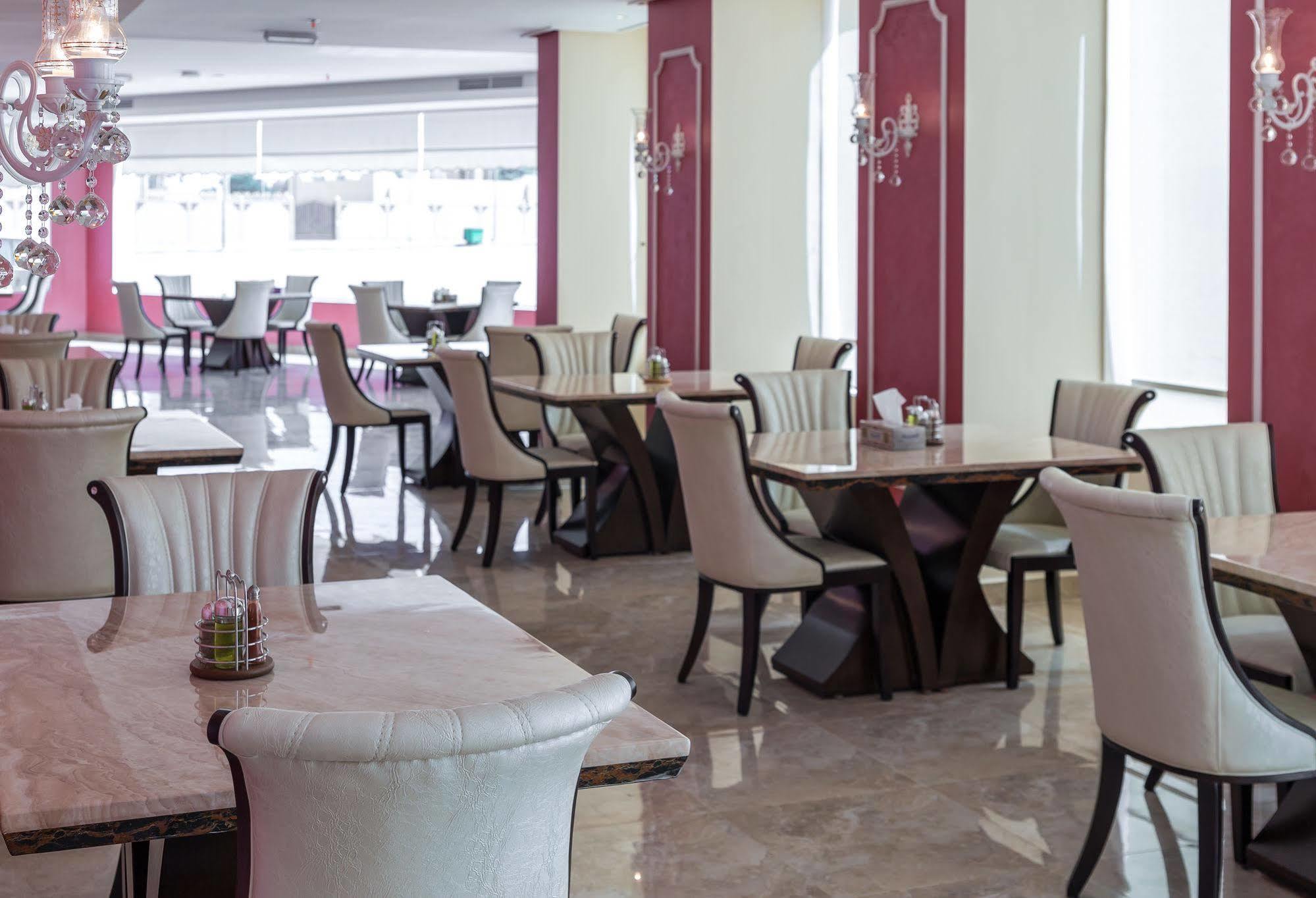 Adams Hotel Kuvait Kültér fotó