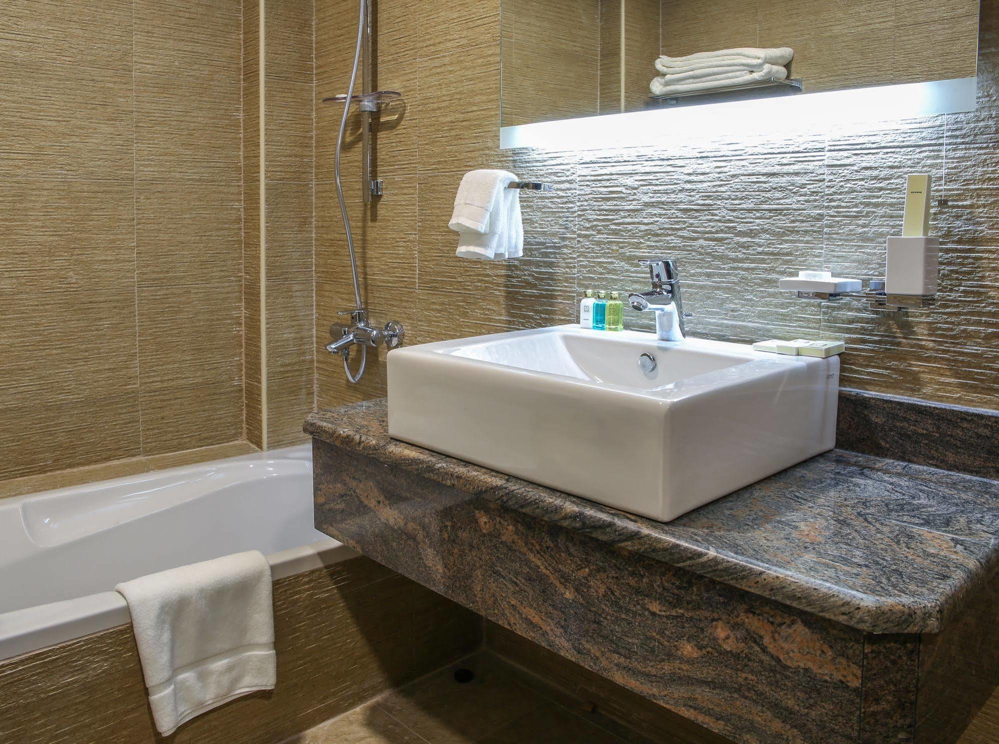 Adams Hotel Kuvait Kültér fotó